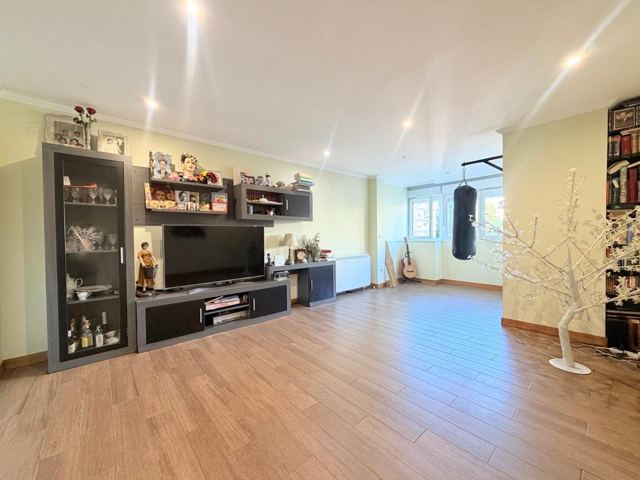 120 m² Reformados con Fachada Ventilada y Aerotermia