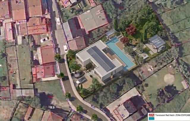 Solar urbano con varias opciones de desarrollo